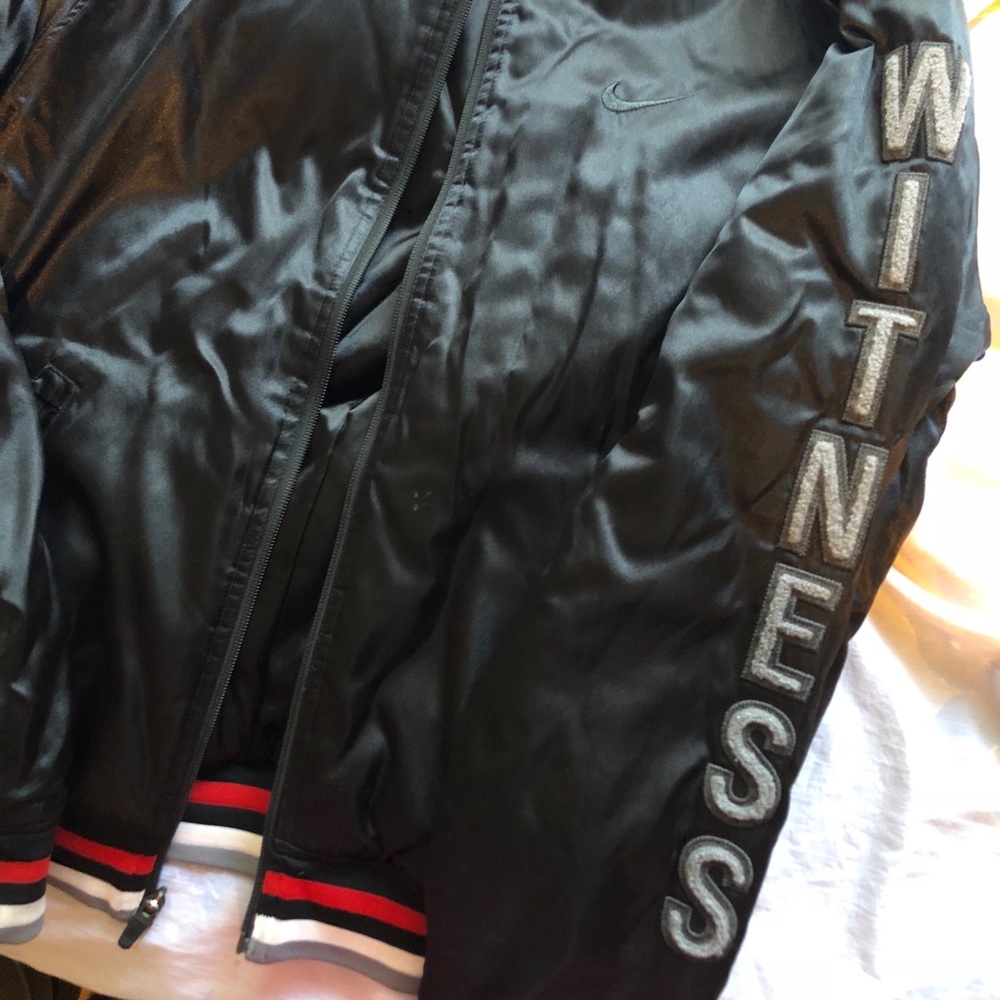 SIZE M NIKE X LEBRON BOMBER JACKET - WITNESS